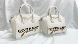 Picture of Givenchy Lady Handbags _SKUfw151612132fw